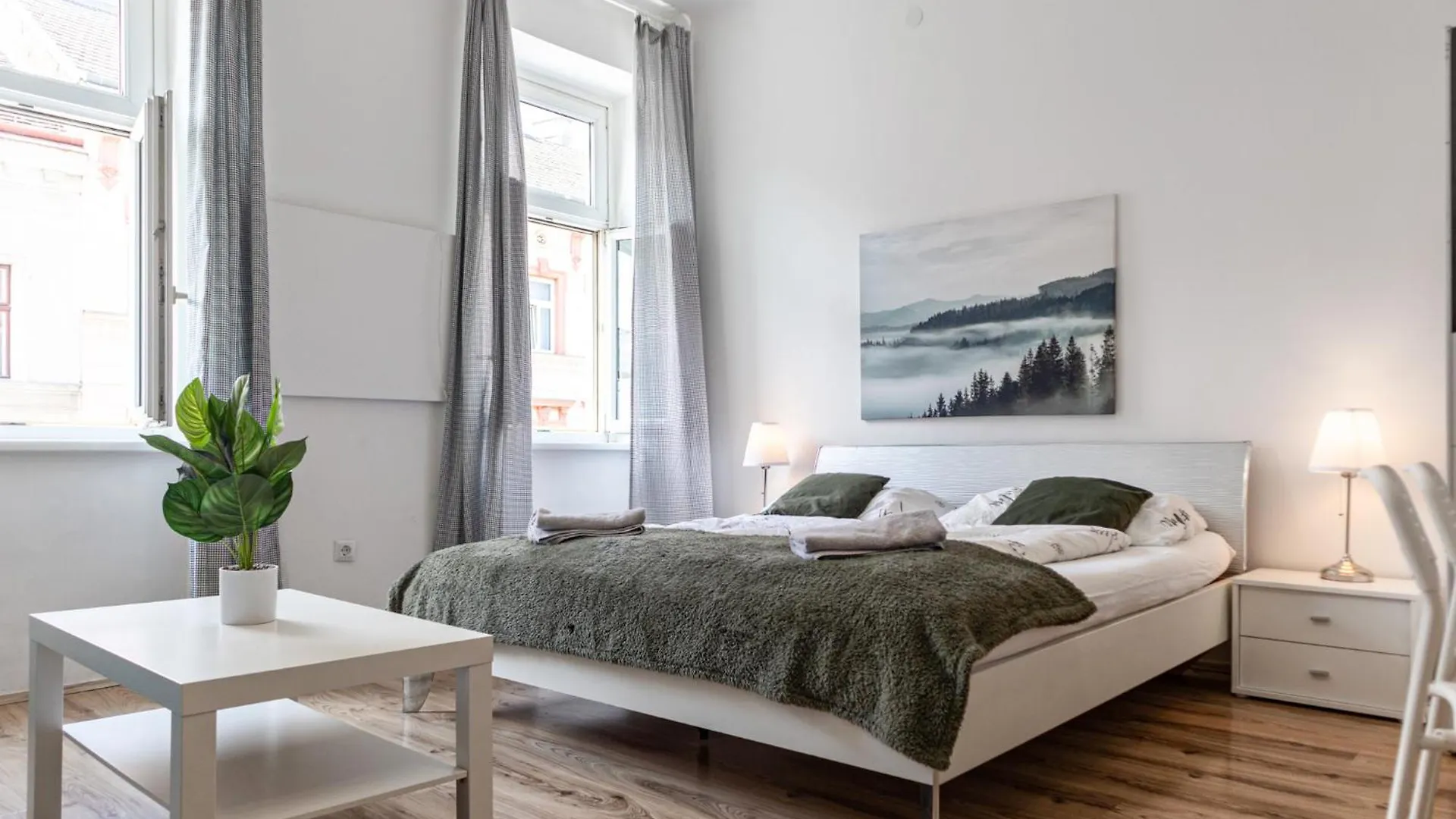 Lovely 2Br Apt With Ideal Location Viena 0*,  Austria