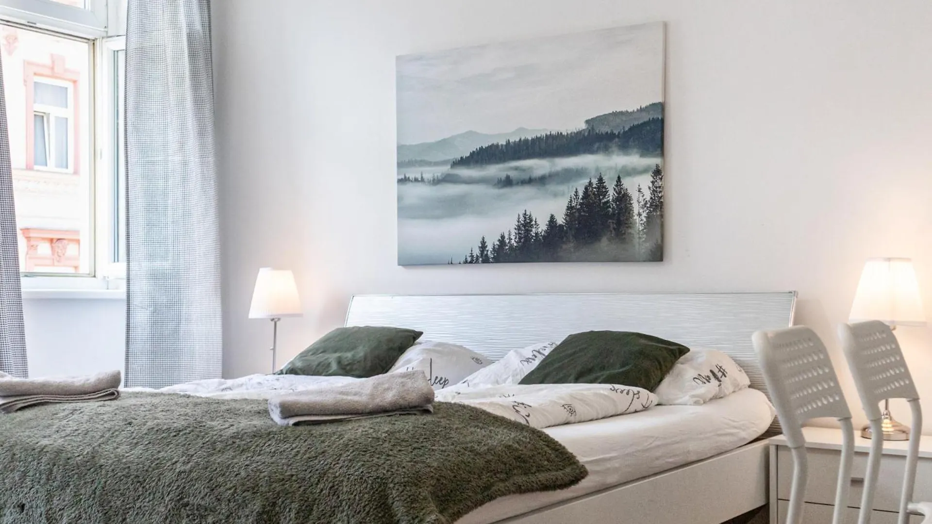 Lovely 2Br Apt With Ideal Location Viena Apartament